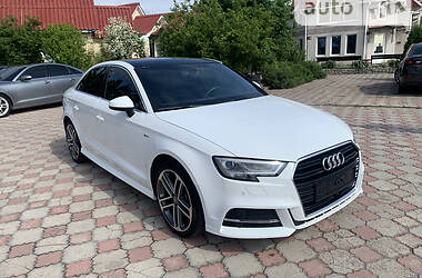 Седан Audi A3 2018 в 