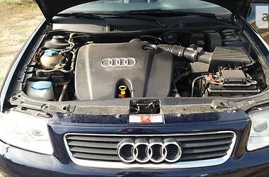 Хэтчбек Audi A3 2002 в 