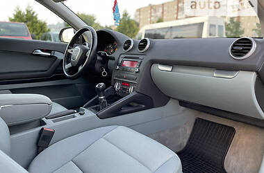 Хэтчбек Audi A3 2010 в 
