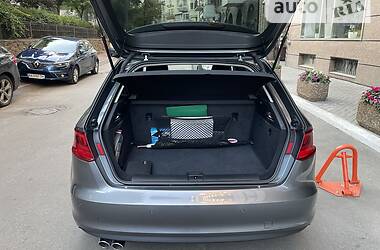 Хэтчбек Audi A3 2016 в 