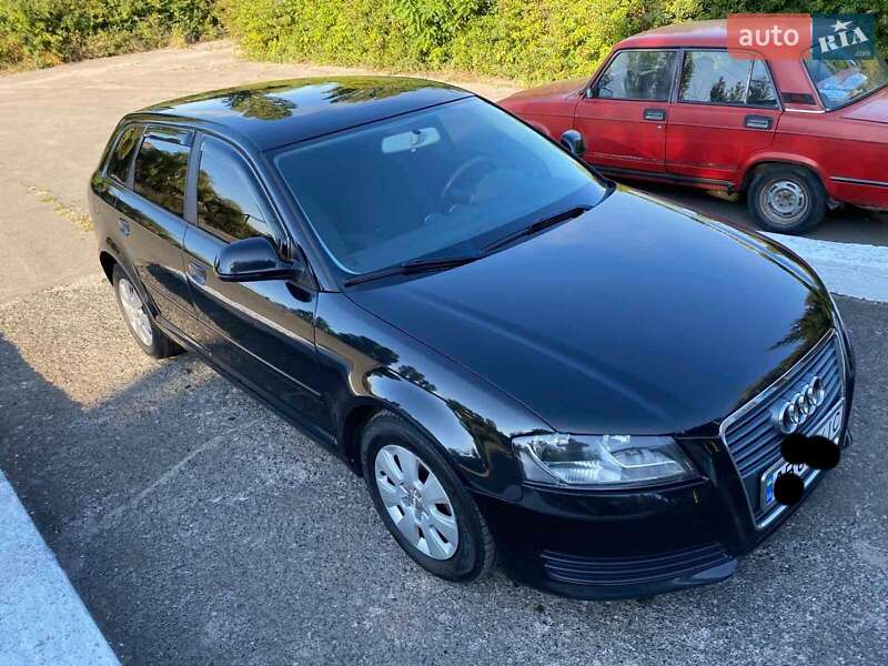 Хэтчбек Audi A3 2010 в Ладыжине