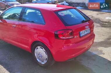 Хэтчбек Audi A3 2010 в 