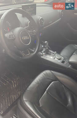 Седан Audi A3 2015 в 