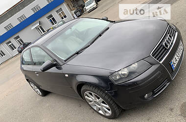 Хэтчбек Audi A3 2005 в 