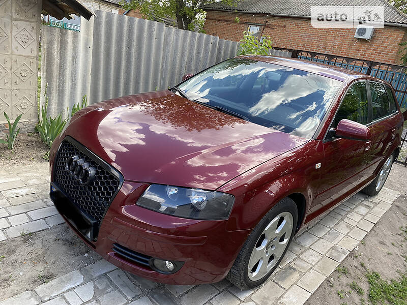 Хэтчбек Audi A3 2005 в 