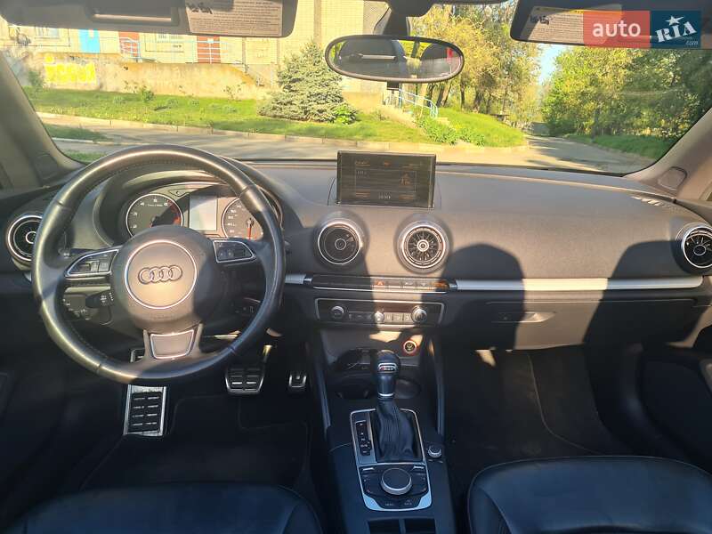 Кабріолет Audi A3 2015 в Запоріжжі