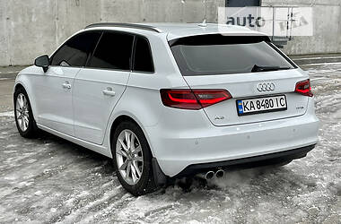 Хэтчбек Audi A3 2013 в 
