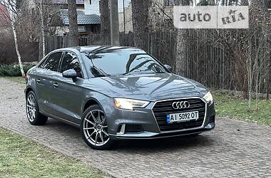 Седан Audi A3 2017 в Киеве