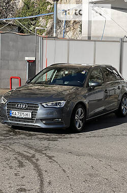 Хэтчбек Audi A3 2016 в Киеве