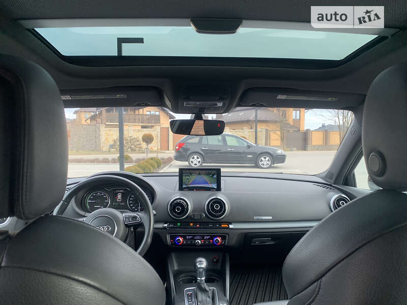 Хэтчбек Audi A3 2016 в Виннице