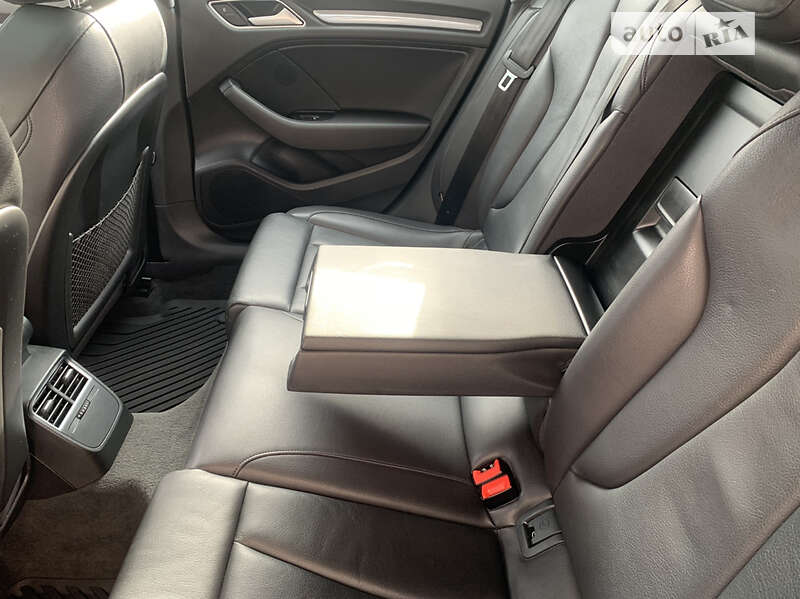 Хэтчбек Audi A3 2016 в Виннице