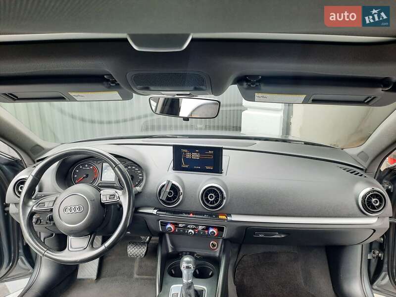 Седан Audi A3 2015 в Коломиї