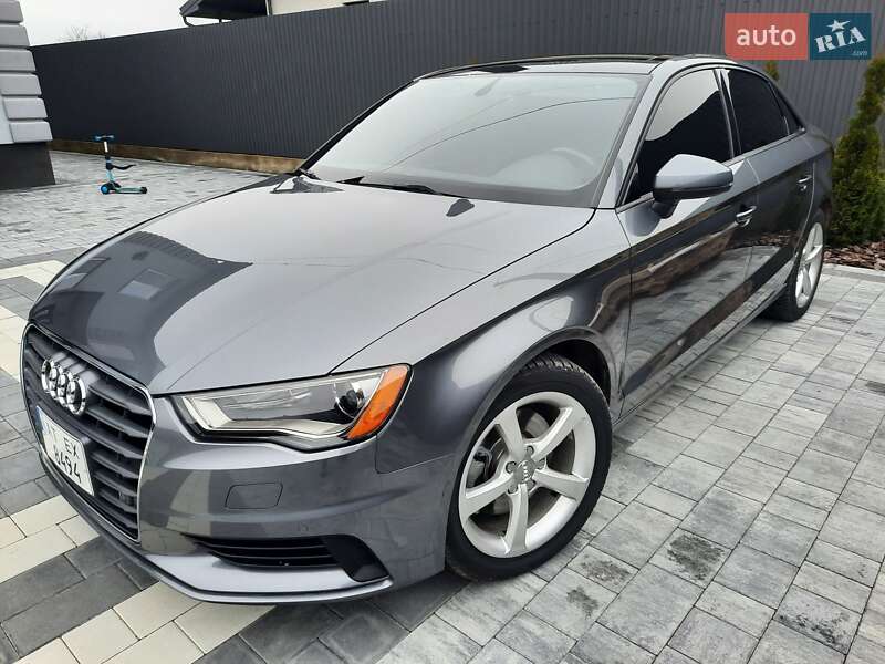 Седан Audi A3 2015 в Коломиї