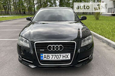 Хэтчбек Audi A3 2011 в 