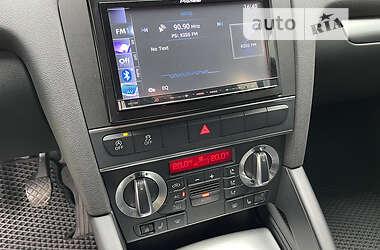 Хэтчбек Audi A3 2011 в 