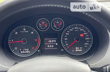 Хэтчбек Audi A3 2011 в 