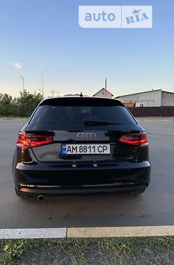 Хэтчбек Audi A3 2014 в 