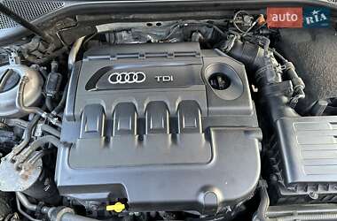 Хэтчбек Audi A3 2014 в 