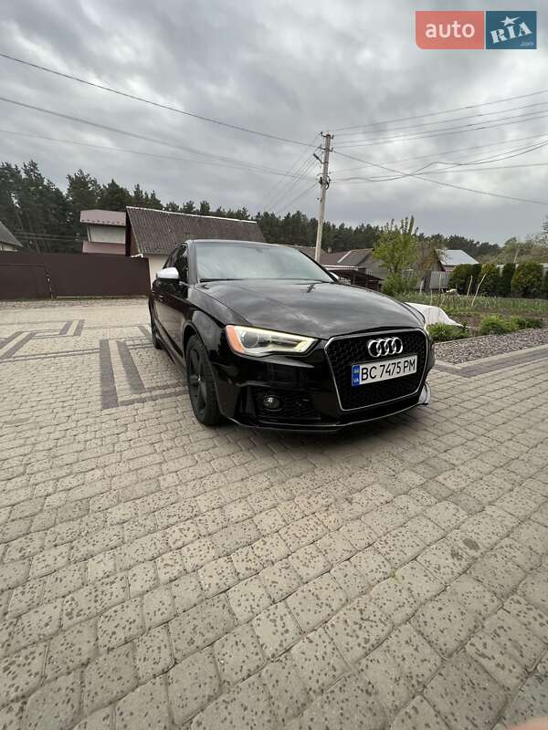Седан Audi A3 2015 в Львове