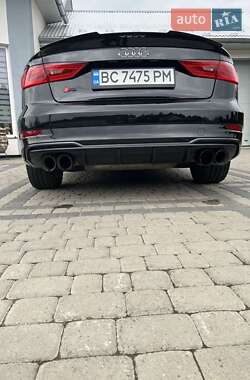 Седан Audi A3 2015 в Львове