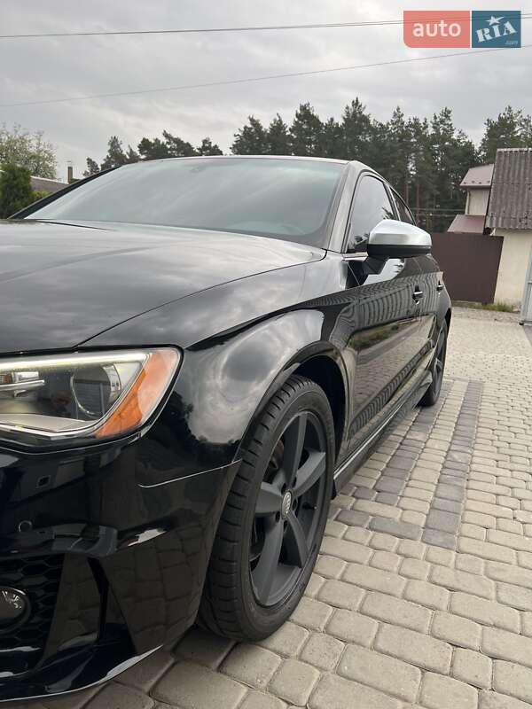Седан Audi A3 2015 в Львове