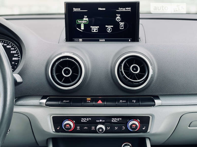 Хэтчбек Audi A3 2015 в Одессе