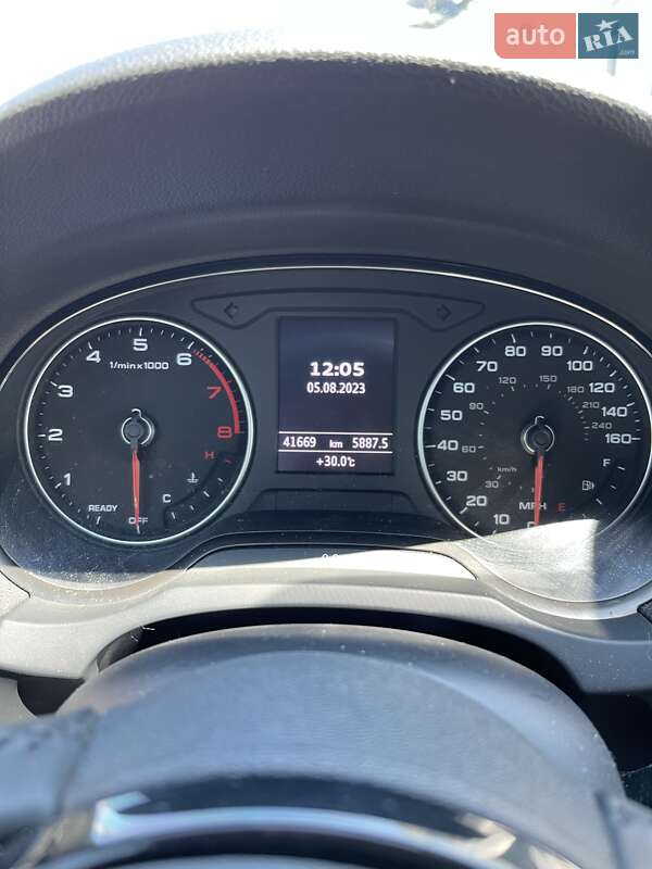 Седан Audi A3 2018 в Черкасах