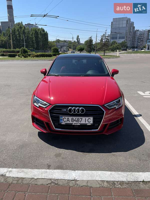Седан Audi A3 2018 в Черкасах