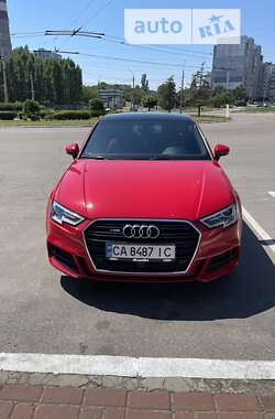 Седан Audi A3 2018 в Черкассах