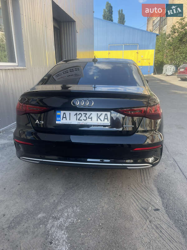 Седан Audi A3 2021 в Киеве