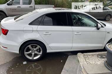 Седан Audi A3 2015 в Харькове