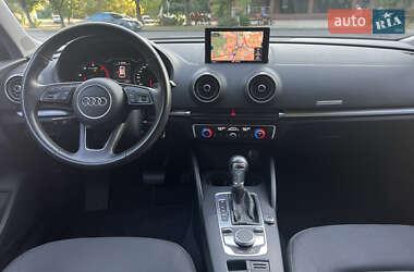 Хэтчбек Audi A3 2019 в Виннице