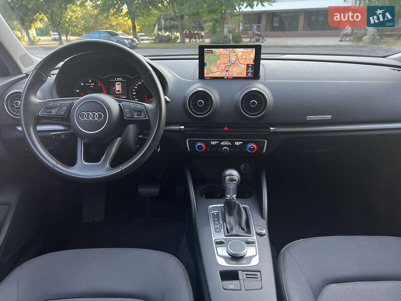 Хетчбек Audi A3 2019 в Вінниці