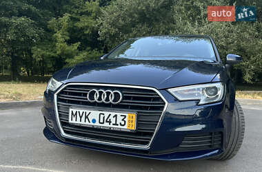 Хэтчбек Audi A3 2019 в Виннице