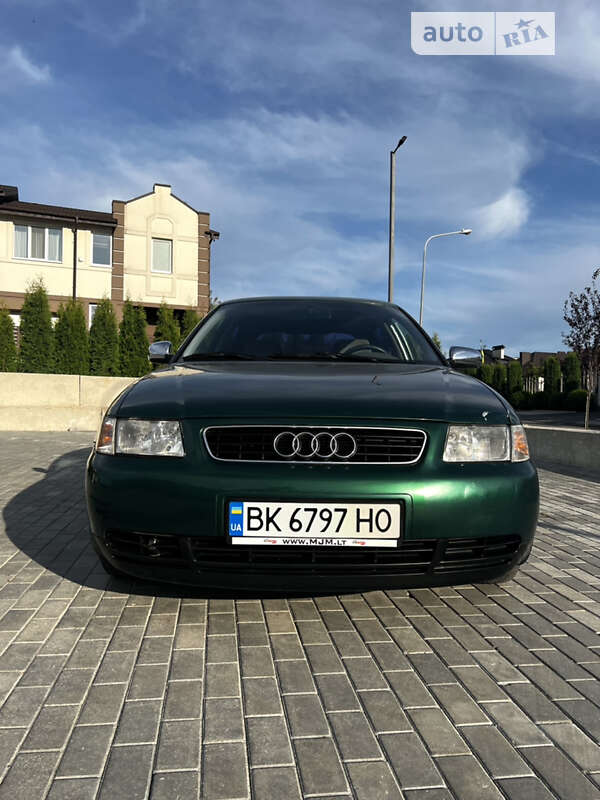 Хэтчбек Audi A3 1998 в Ровно