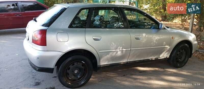 Хэтчбек Audi A3 2000 в Лубнах