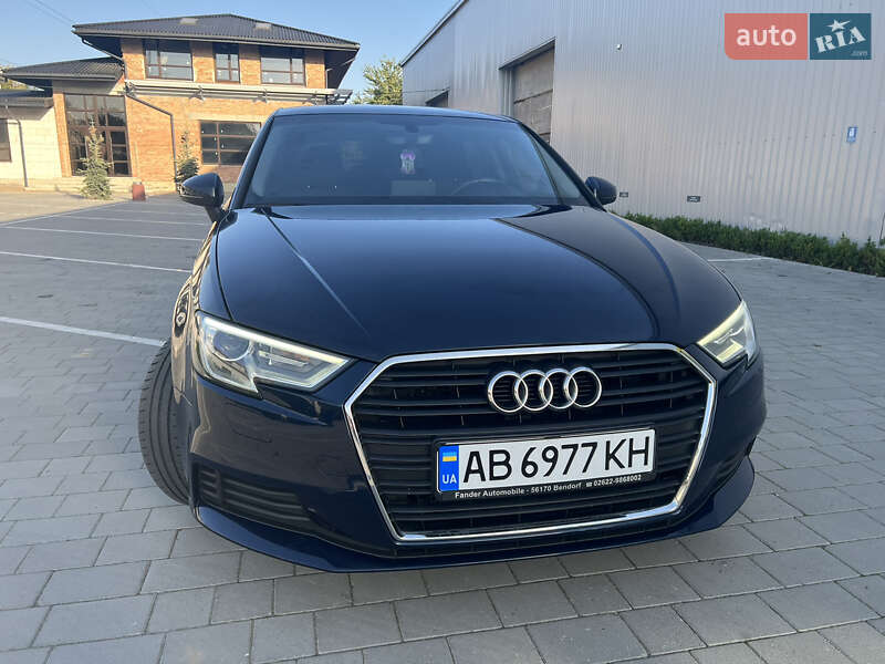 Хетчбек Audi A3 2019 в Вінниці