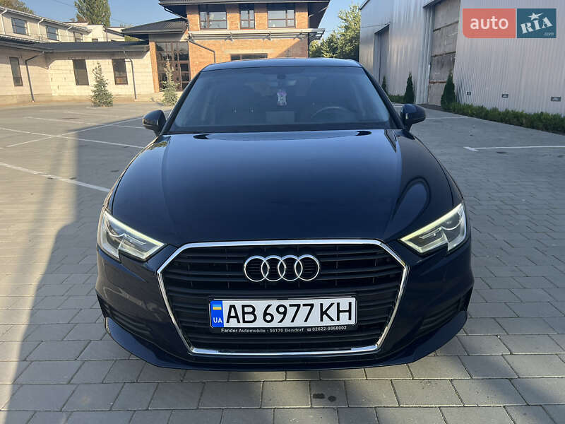 Хетчбек Audi A3 2019 в Вінниці