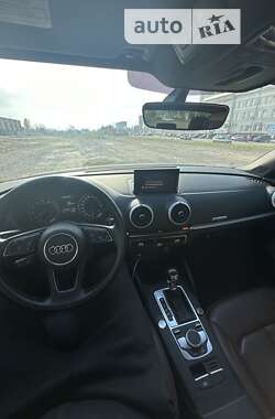 Седан Audi A3 2017 в Харькове