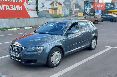 Хэтчбек Audi A3 2005 в 