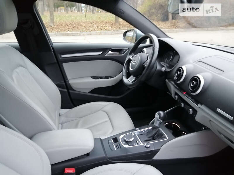 Хэтчбек Audi A3 2015 в Умани