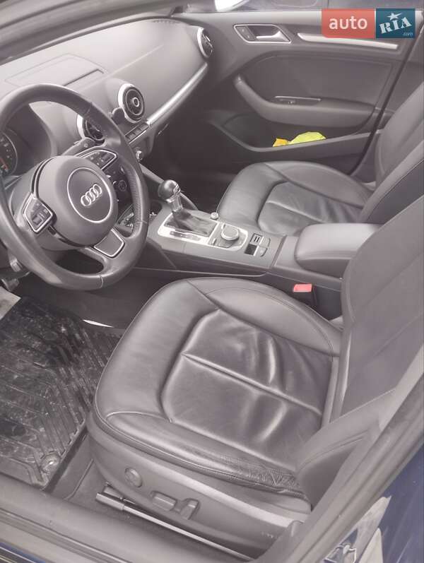 Седан Audi A3 2014 в Попельне