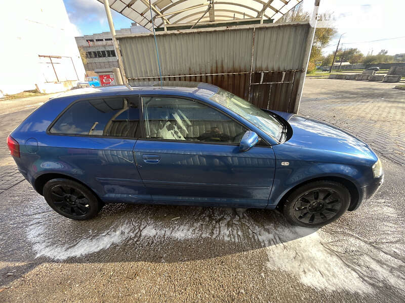 Хэтчбек Audi A3 2003 в Запорожье