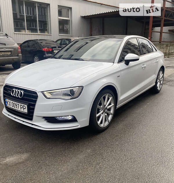 Седан Audi A3 2014 в Харькове