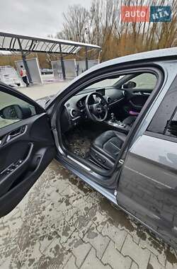 Седан Audi A3 2017 в Хмельницком