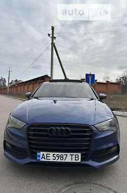Седан Audi A3 2015 в Кропивницком
