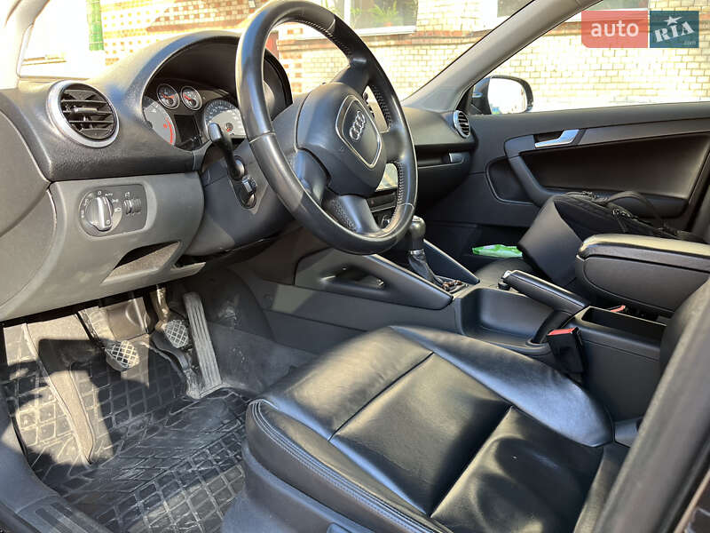 Хэтчбек Audi A3 2012 в Хмельницком