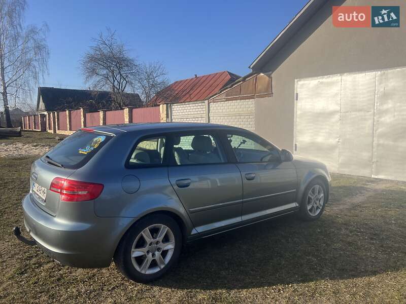 Хэтчбек Audi A3 2009 в Коростене