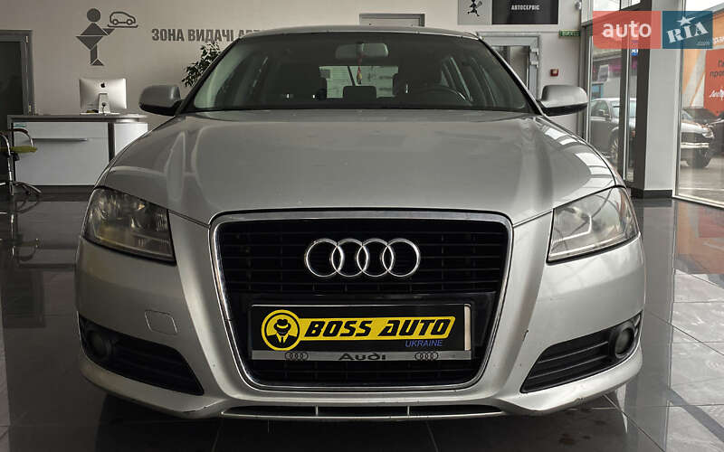 Хэтчбек Audi A3 2011 в Шептицькому