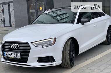 Седан Audi A3 2019 в Сваляве